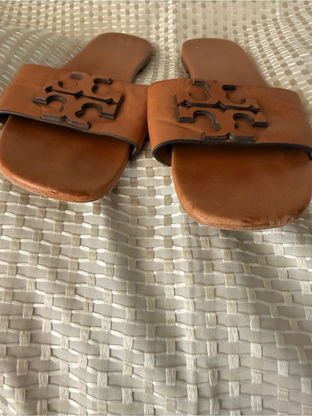 Tory Burch Leather Logo Slide Sandals - Tan/Cognac